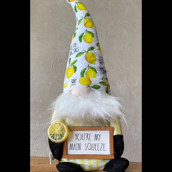 Rae Dunn YOU’RE MY MAIN SQUEEZE Lemon Design Gnome BRAND NEW!! - Picture 1 of 4